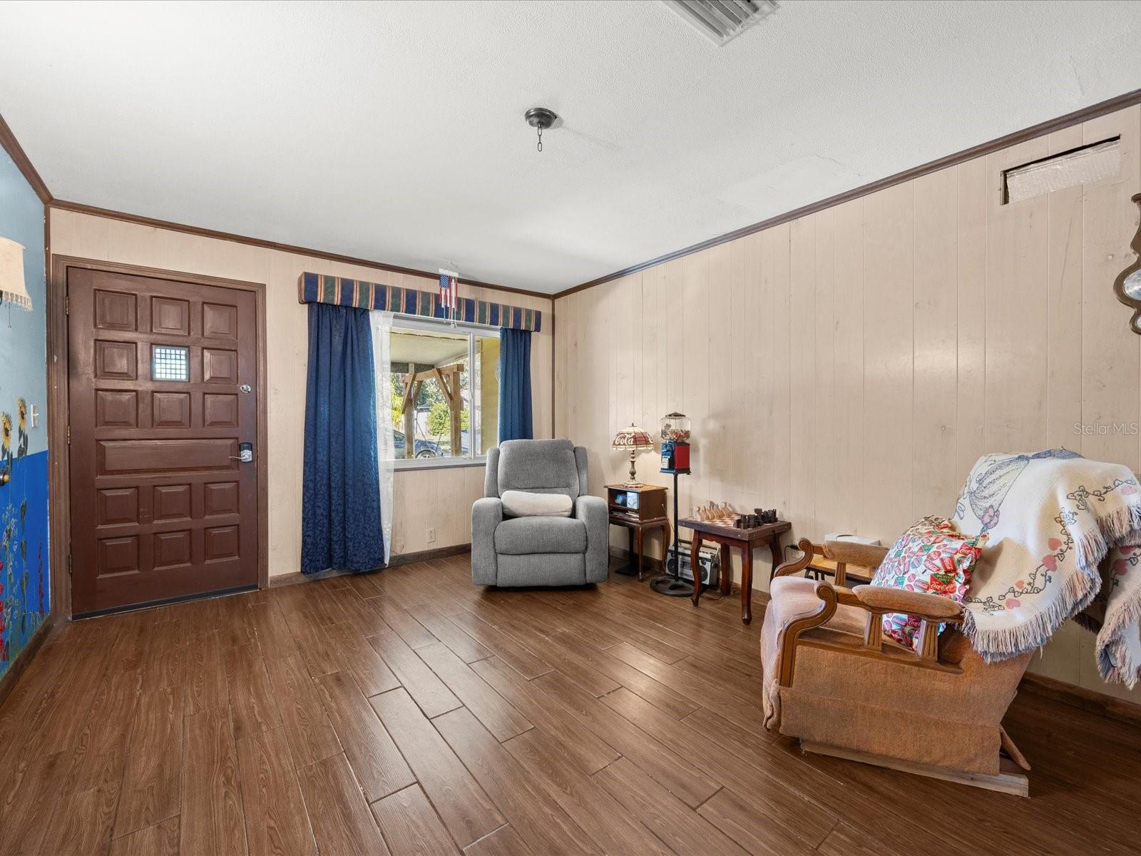 MEADOW LAWN 2ND ADD - Residential