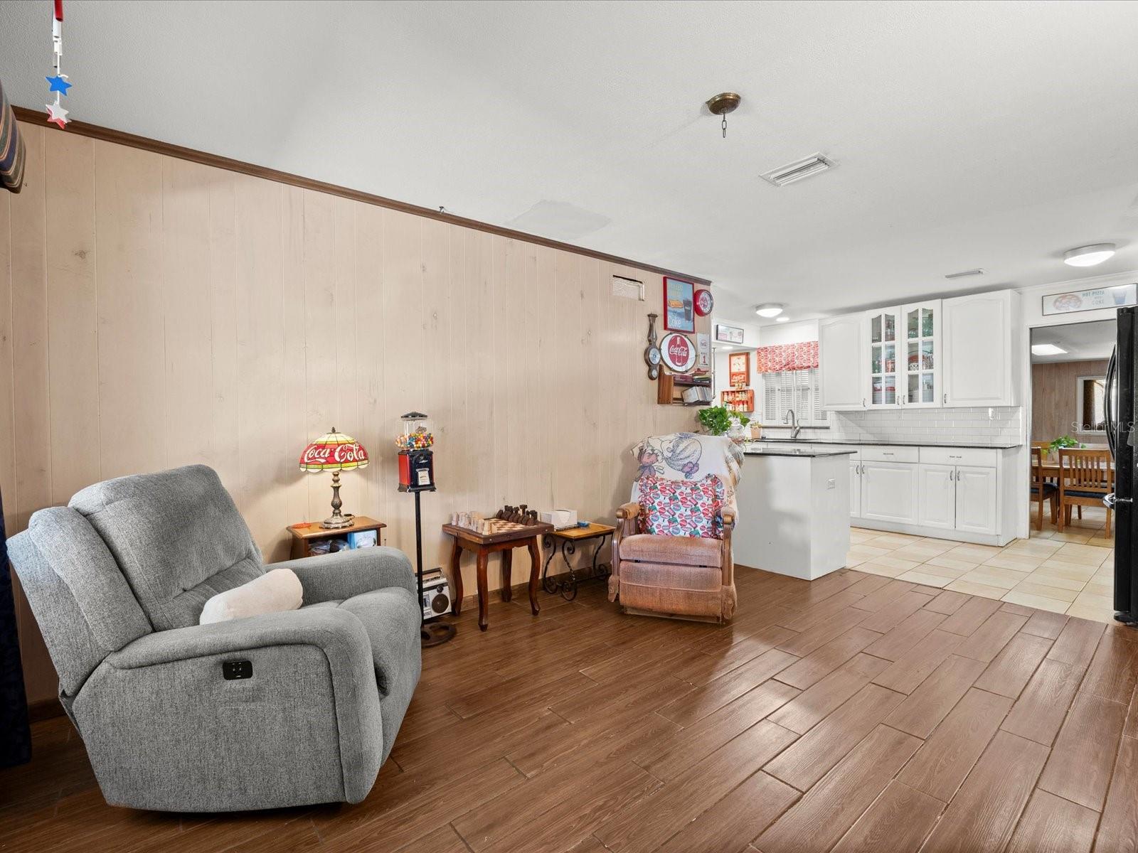 MEADOW LAWN 2ND ADD - Residential