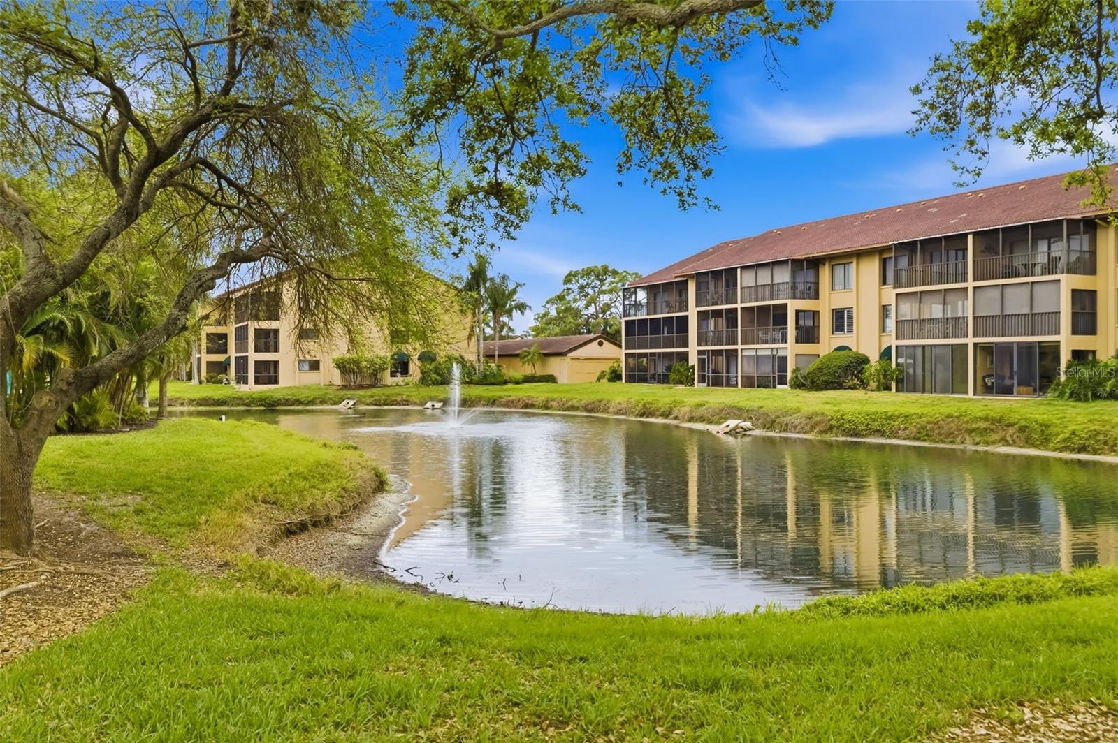 ASHTON LAKES 8 - Residential