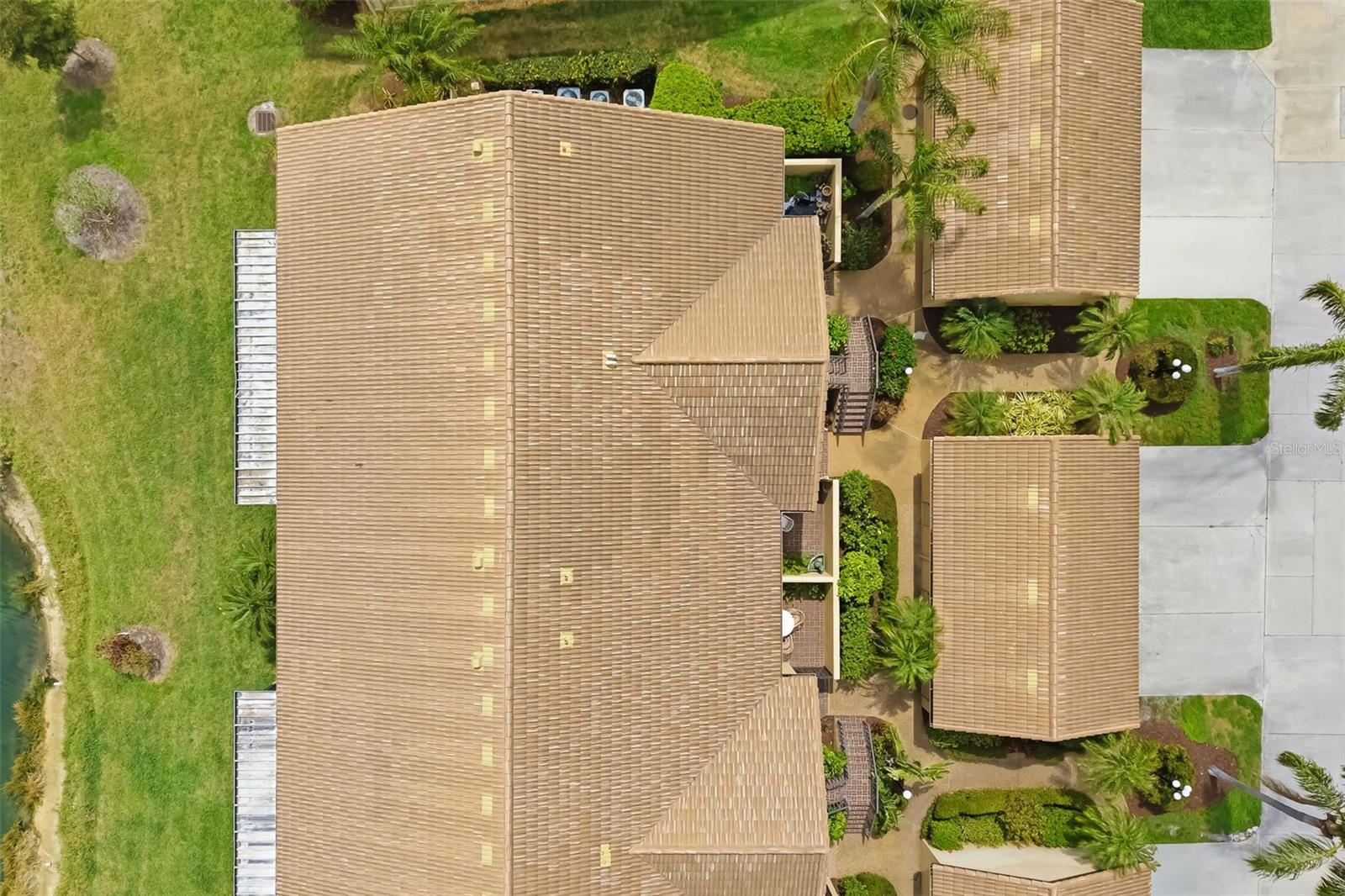 ASHTON LAKES 8 - Residential