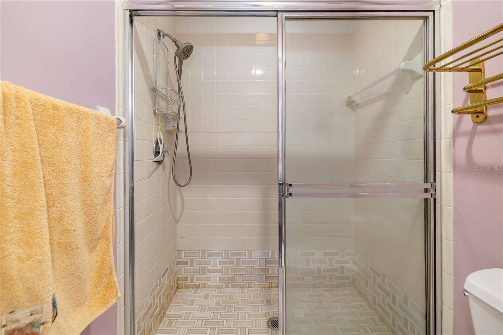 ASHTON LAKES 8 - Residential