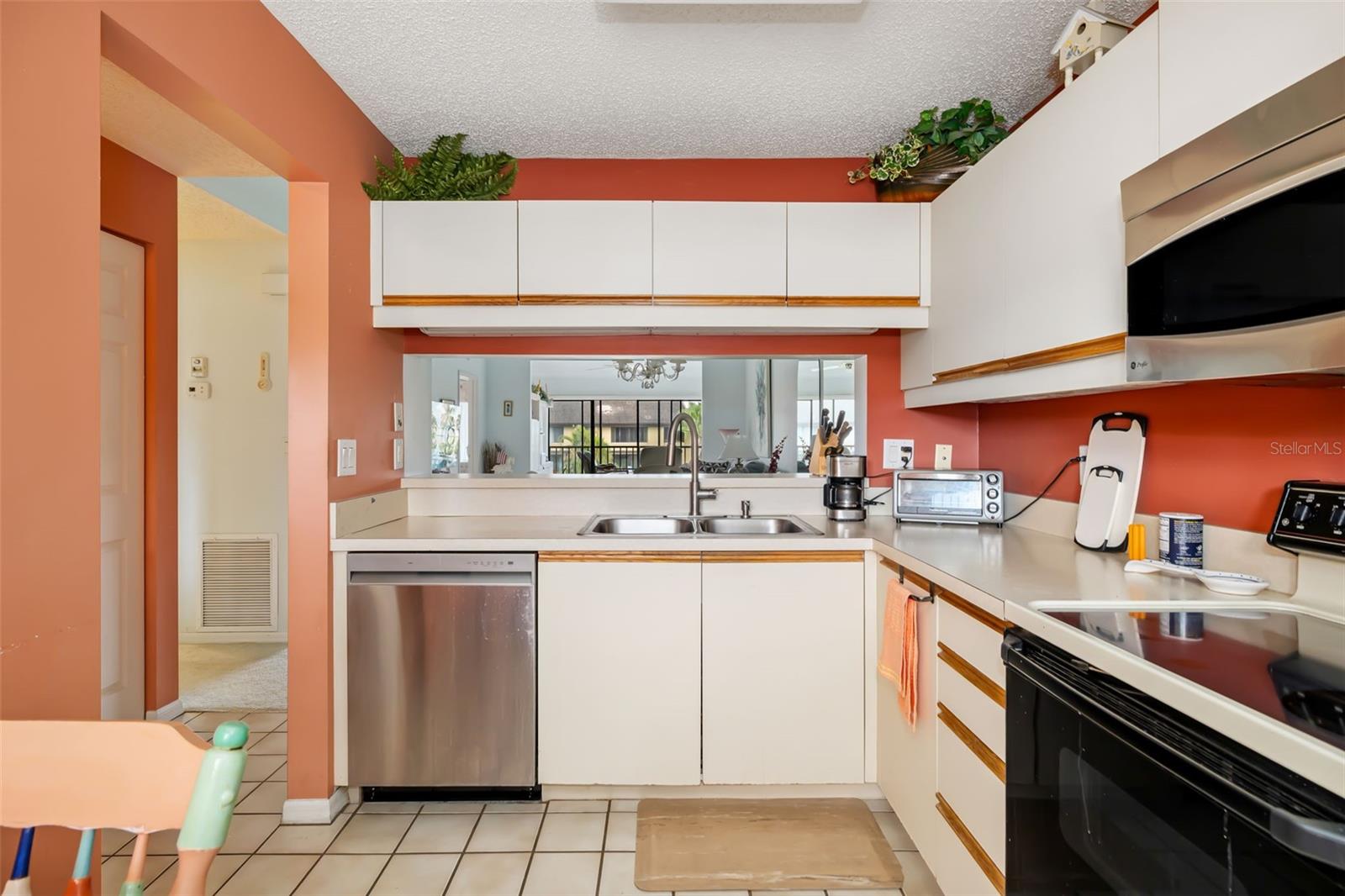 ASHTON LAKES 8 - Residential