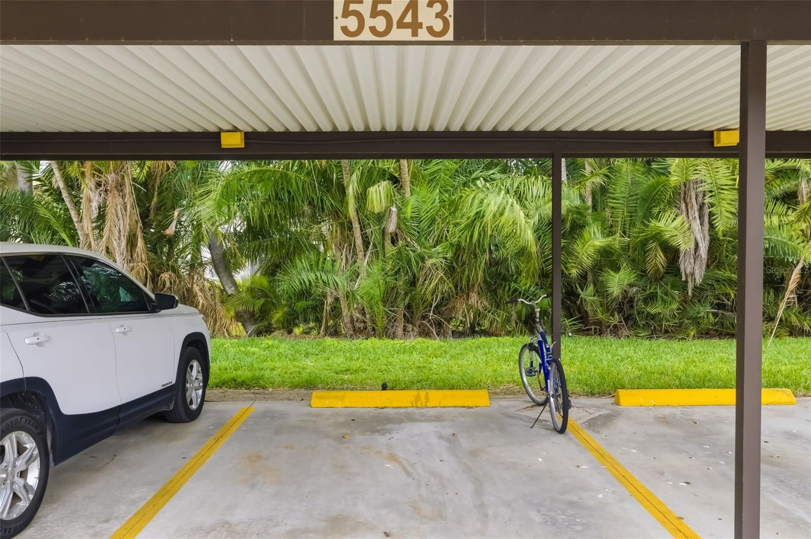 ASHTON LAKES 8 - Residential