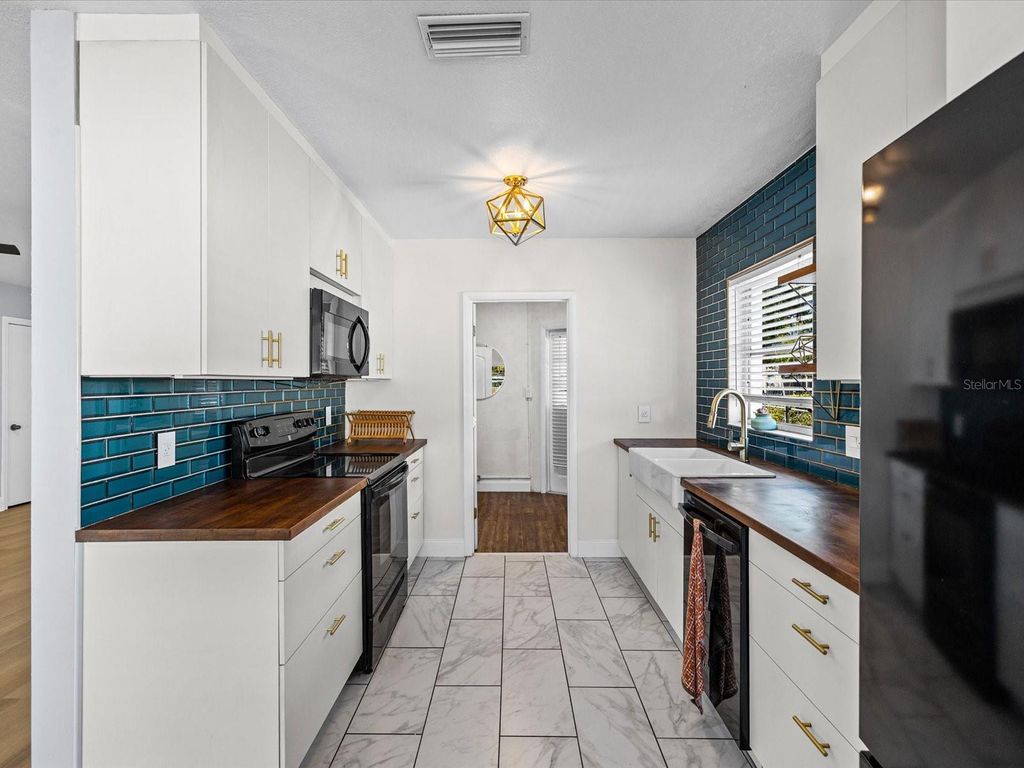 Photo of 5753 93rd Avenue N, Pinellas Park, FL 33782 (MLS # TB8485219)