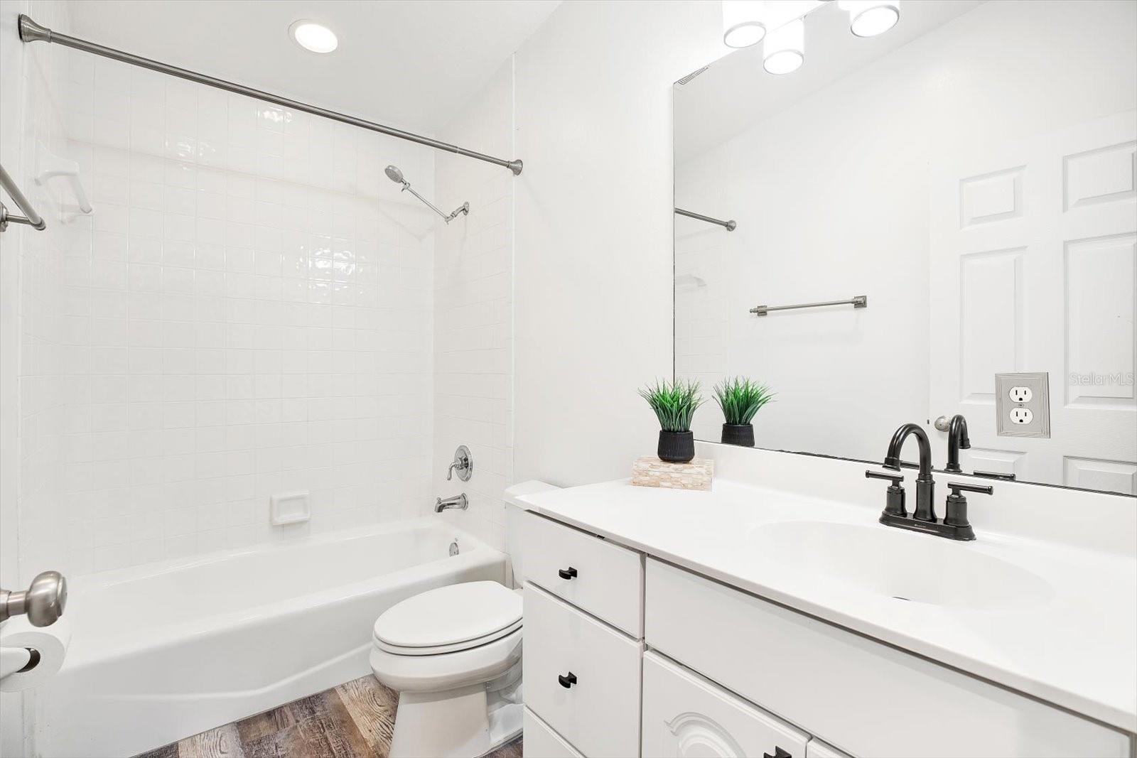 URBANREST - Residential Lease