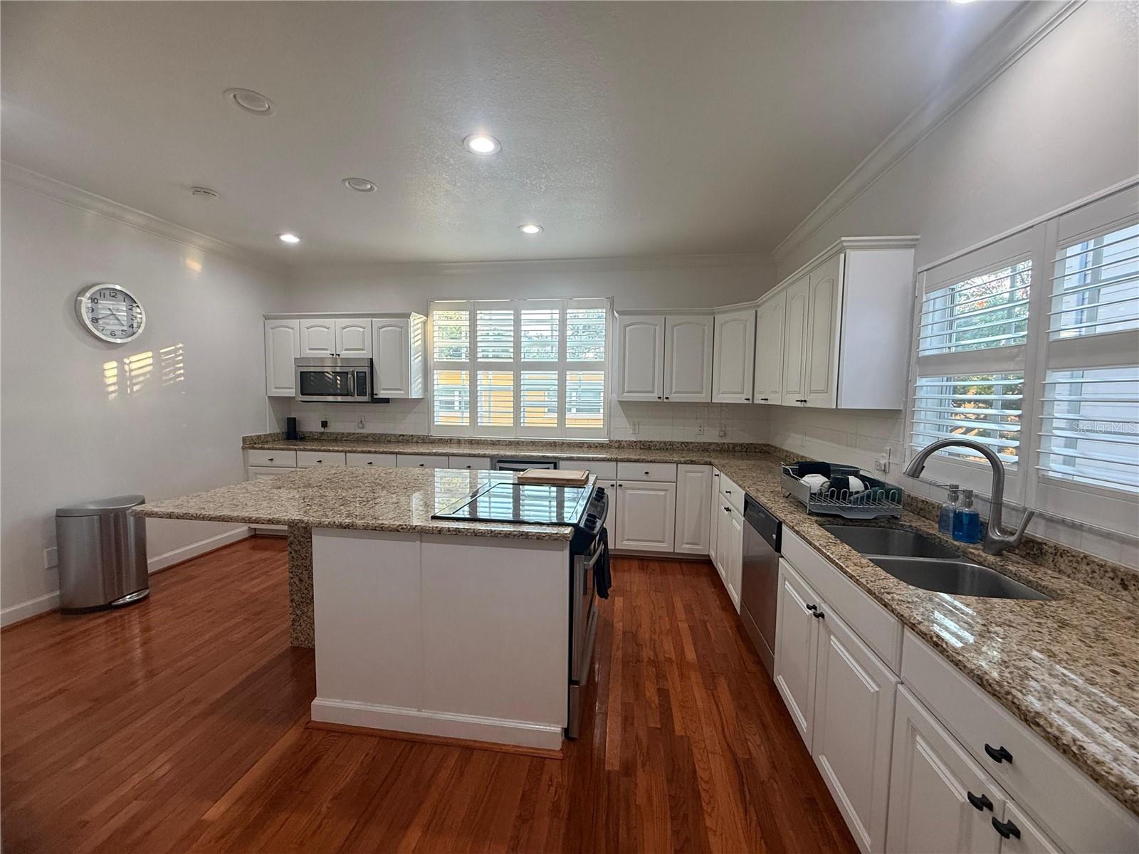 URBANREST - Residential Lease