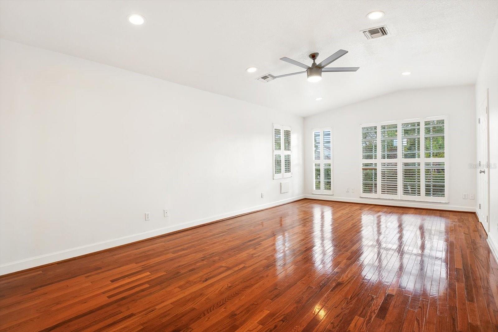 URBANREST - Residential Lease