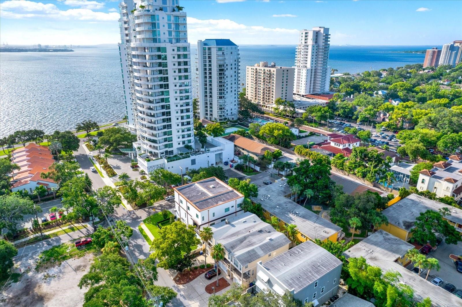 URBANREST - Residential Lease