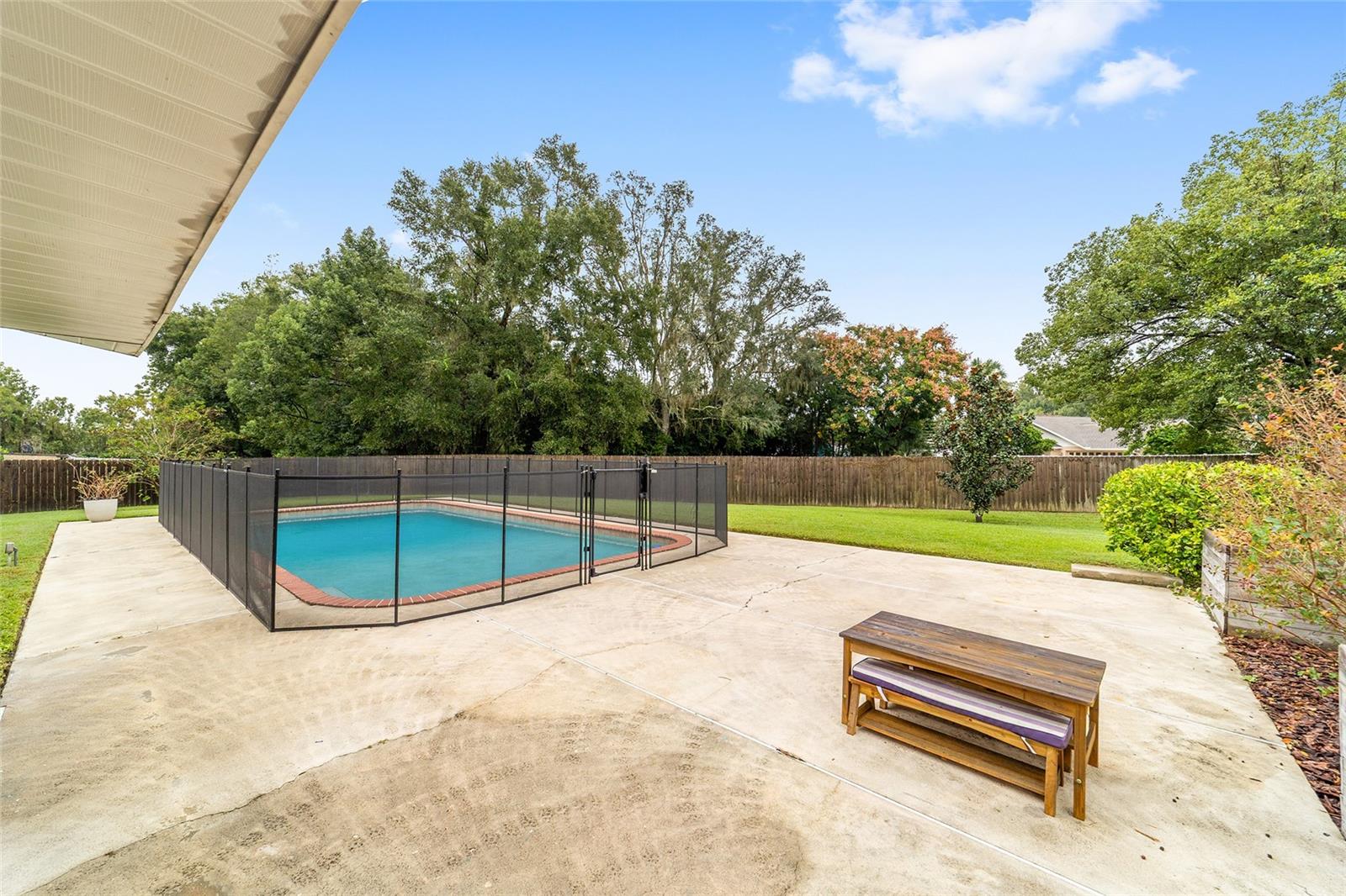 DOUBLEGATE - Residential