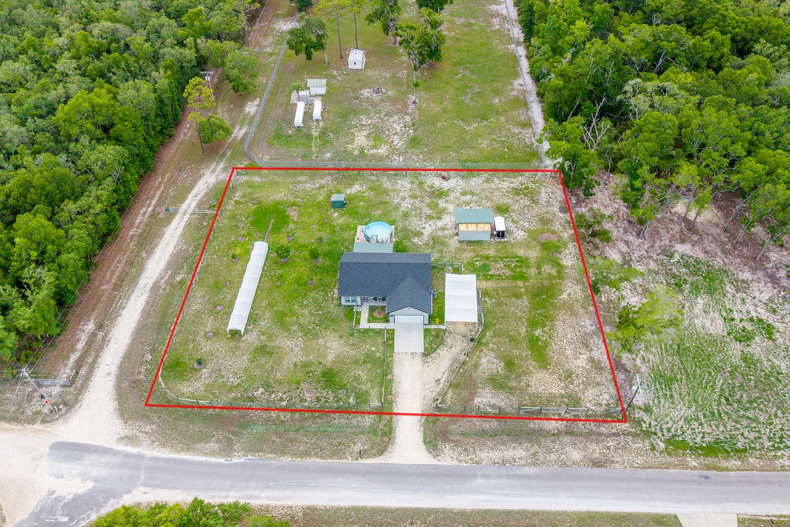 CHIEFLAND COUNTRY ESTATES - Residential
