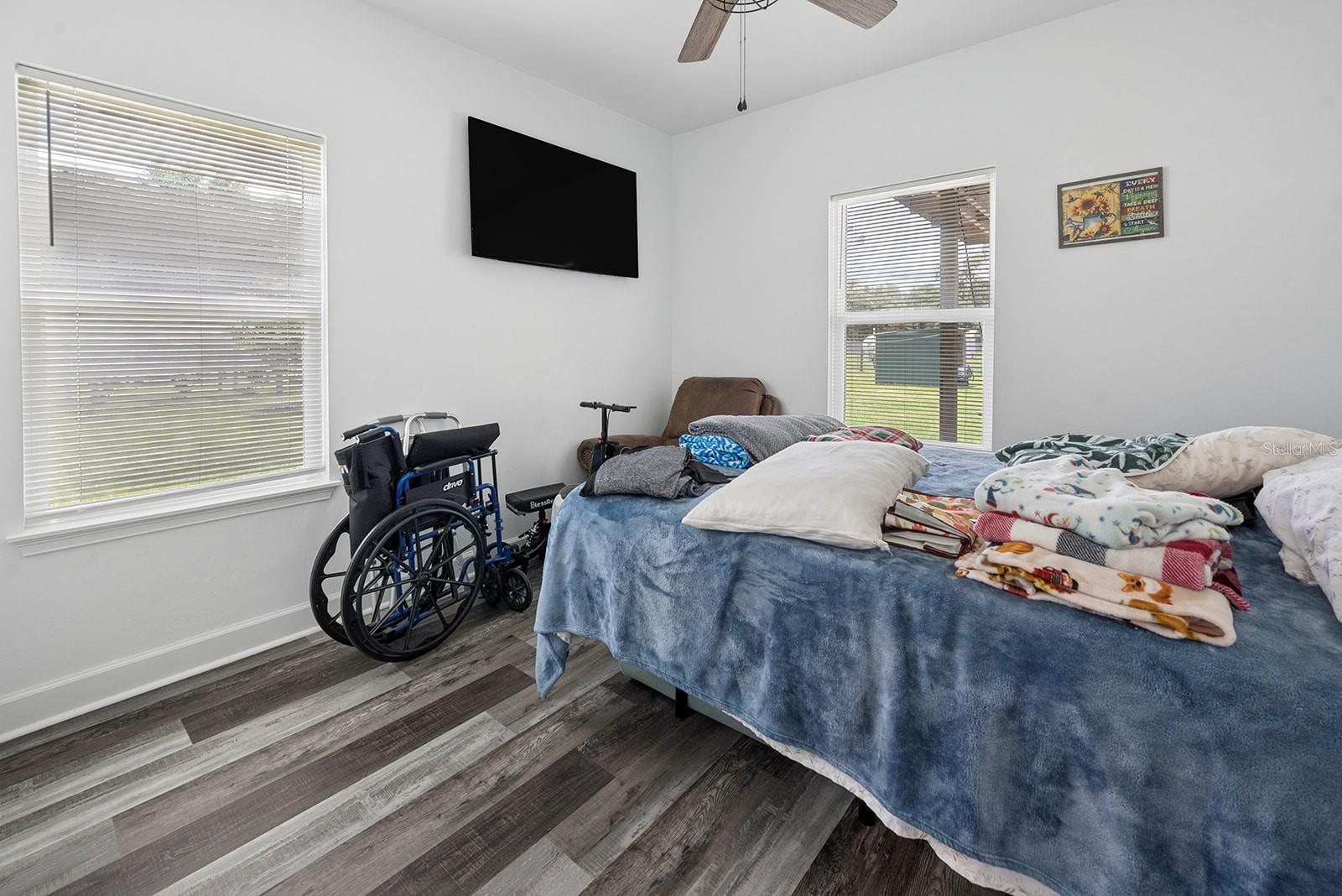 CHIEFLAND COUNTRY ESTATES - Residential