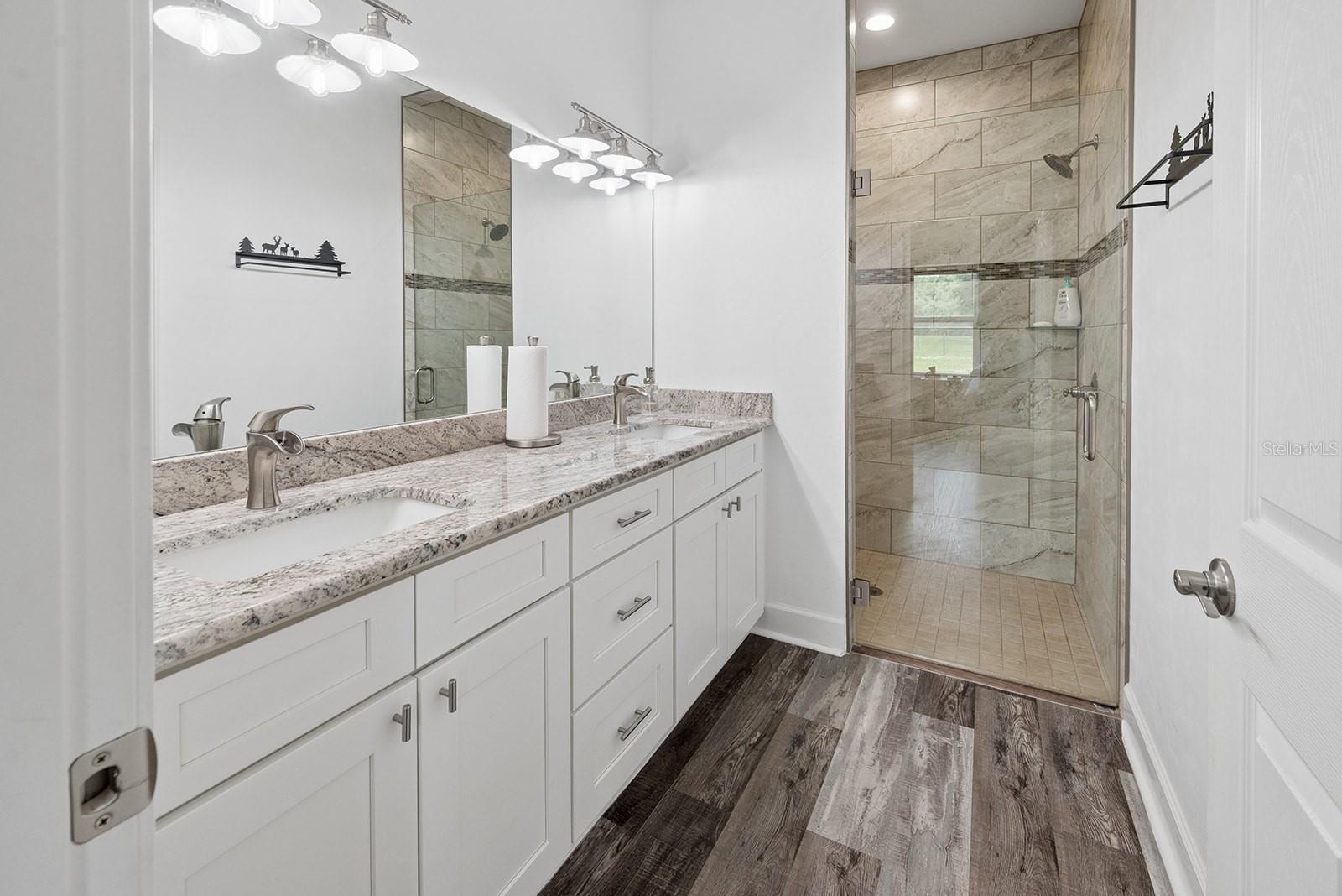CHIEFLAND COUNTRY ESTATES - Residential