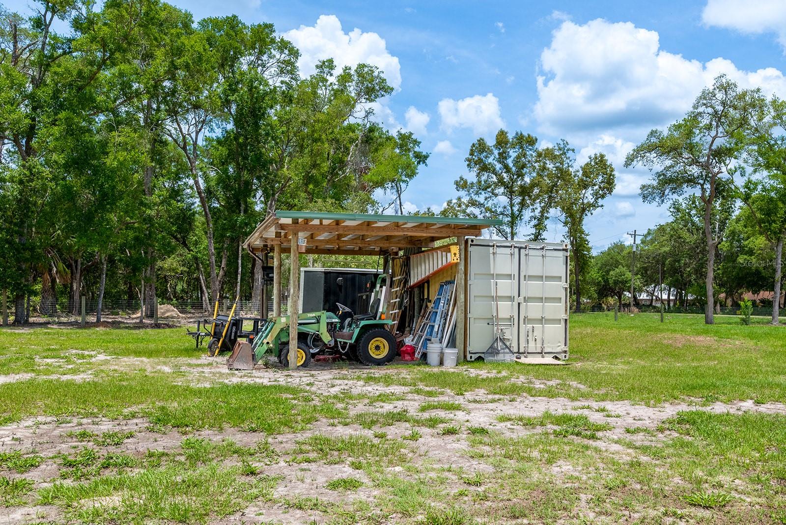 CHIEFLAND COUNTRY ESTATES - Residential