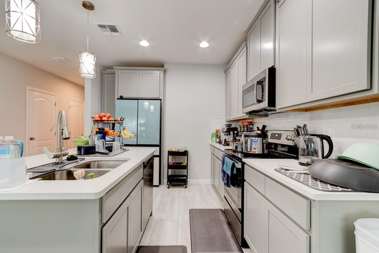 287 CAPE HONEYSUCKLE PLACE