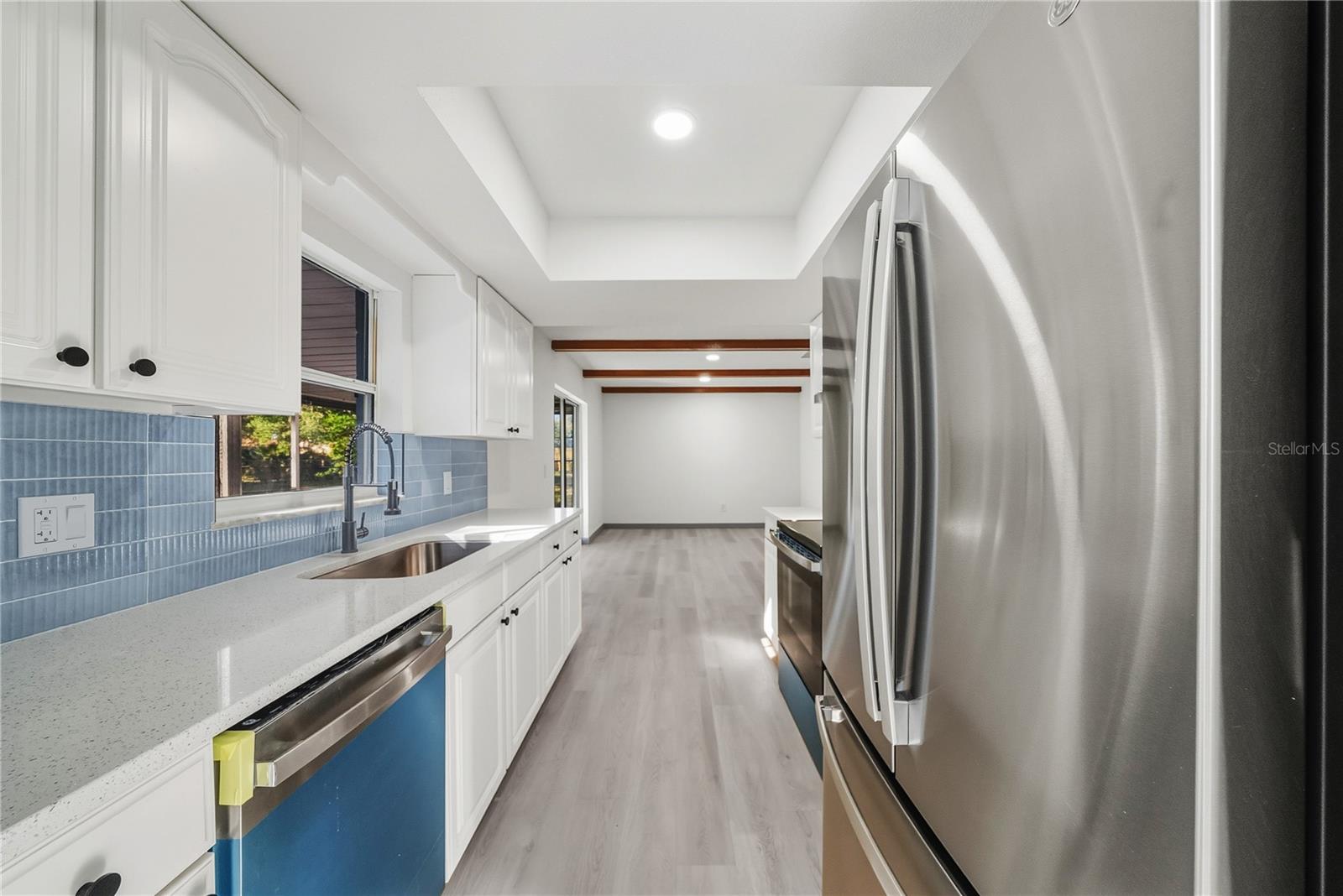 RIVIERA SHORES - Residential