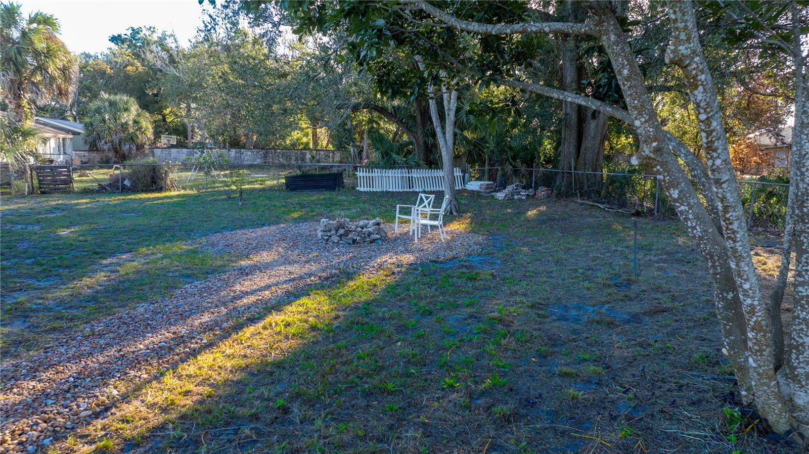 RIVIERA SHORES - Residential