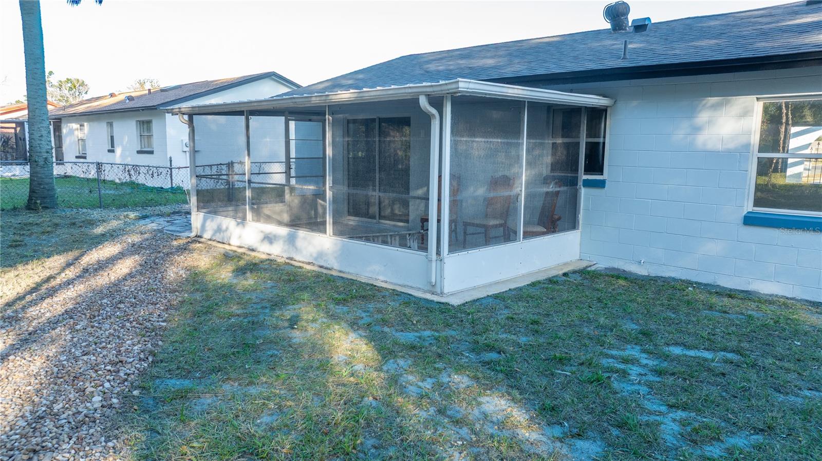 RIVIERA SHORES - Residential