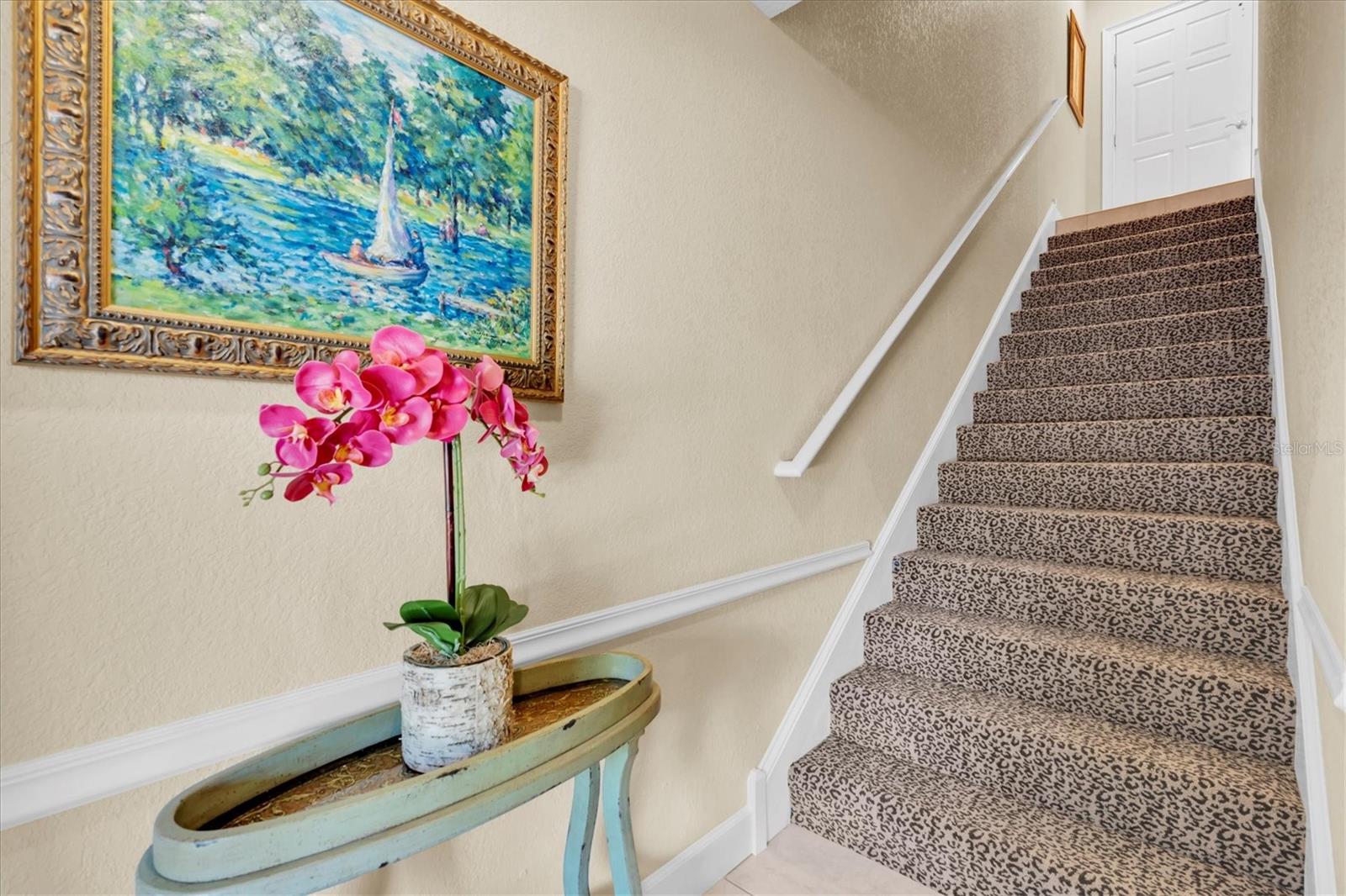 300 CAPRI CONDO - Residential Lease