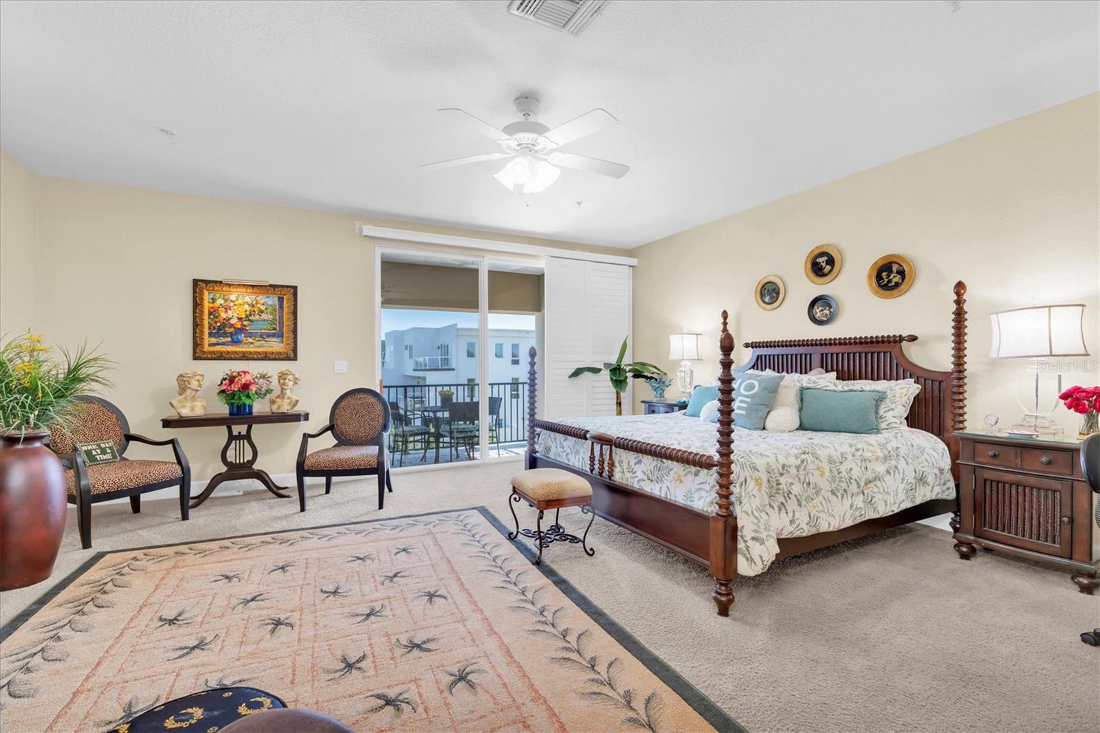 300 CAPRI CONDO - Residential Lease