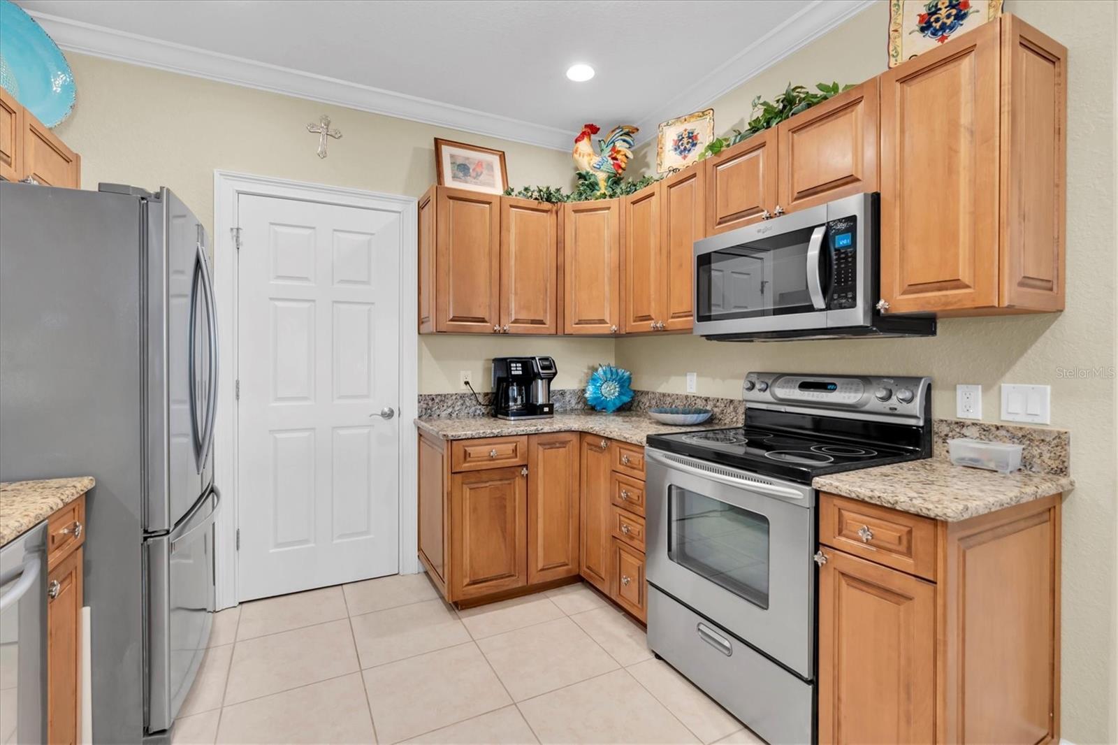 300 CAPRI CONDO - Residential Lease