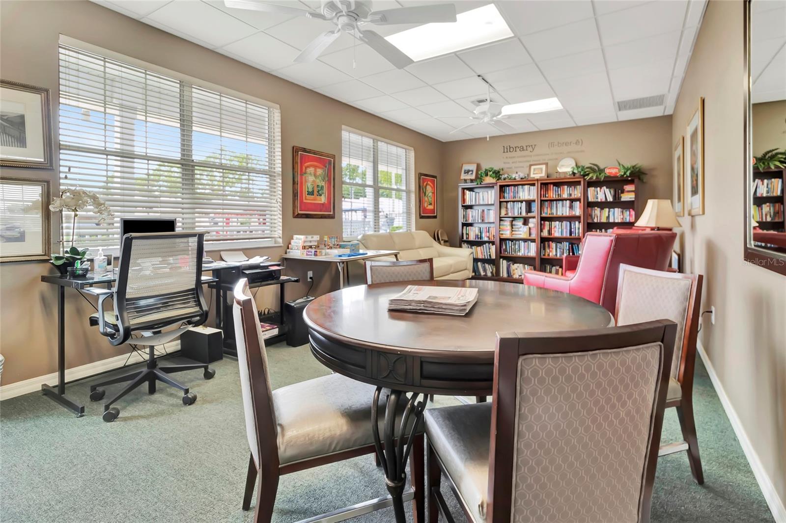 ROLLING RDG RV RESIDENCE - Residential