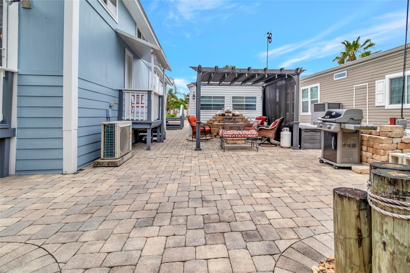 ROLLING RDG RV RESIDENCE - Residential