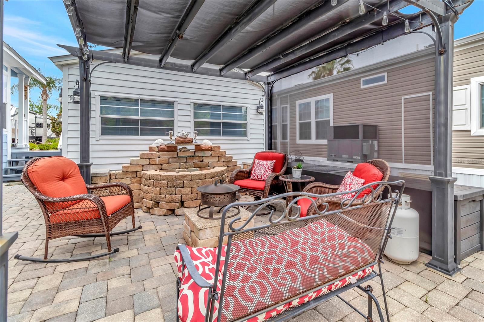 ROLLING RDG RV RESIDENCE - Residential