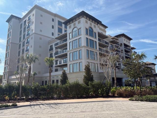 FOUR SEASONS CONDOS - Residential