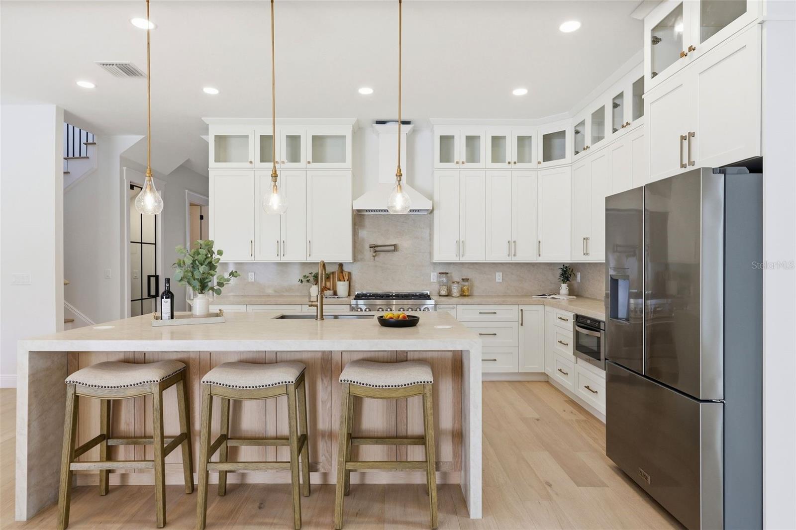 SUBURB ROYAL - Residential