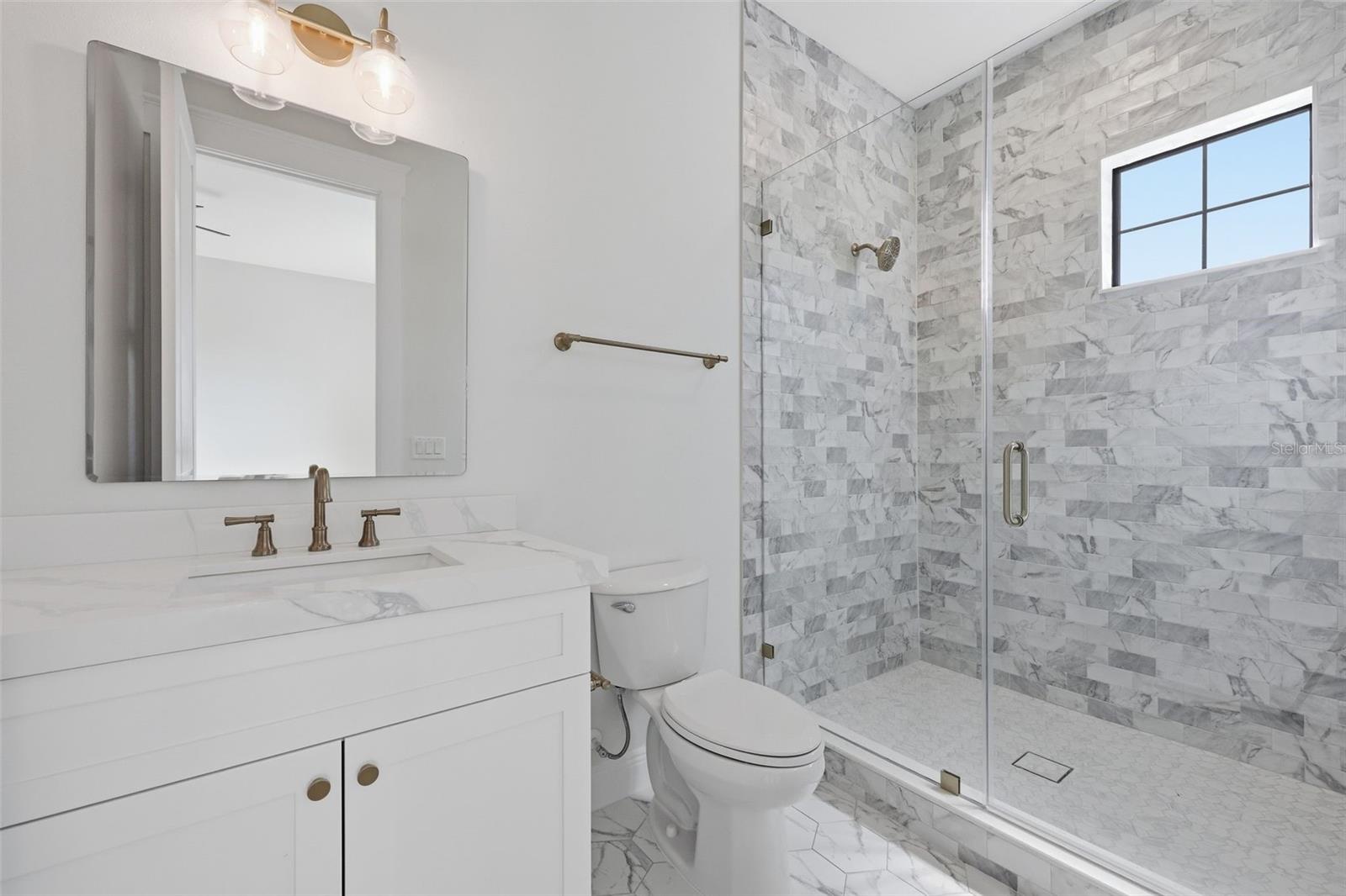 SUBURB ROYAL - Residential