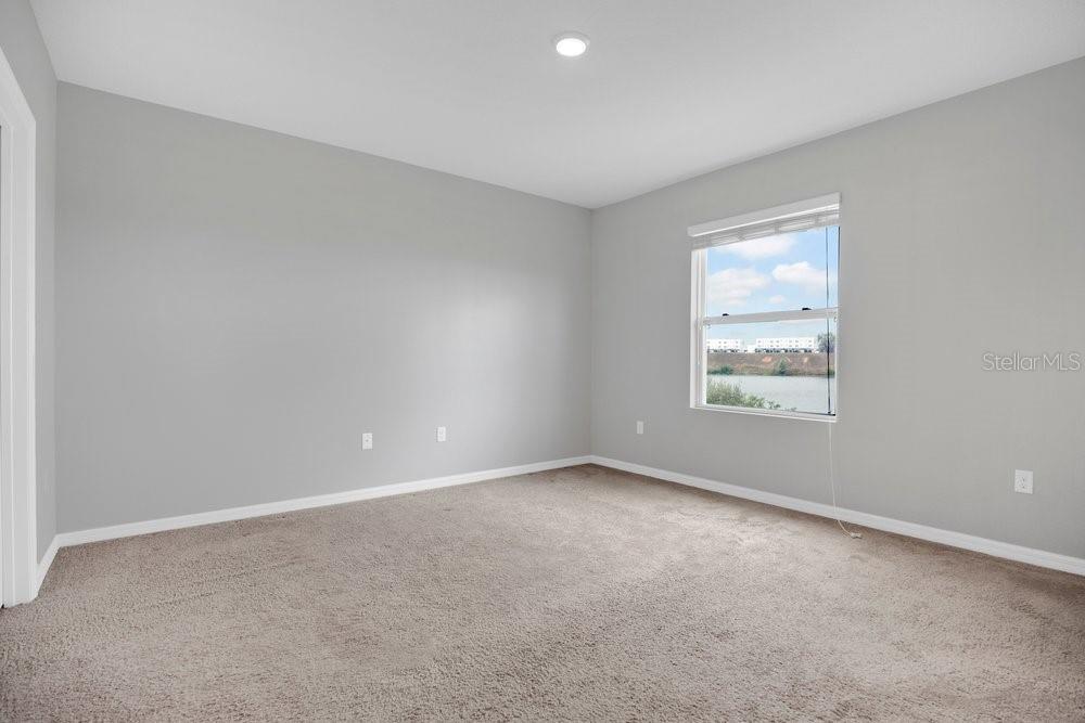 LAKE BLUFF/TOWN CENTER EAST-PH - Residential