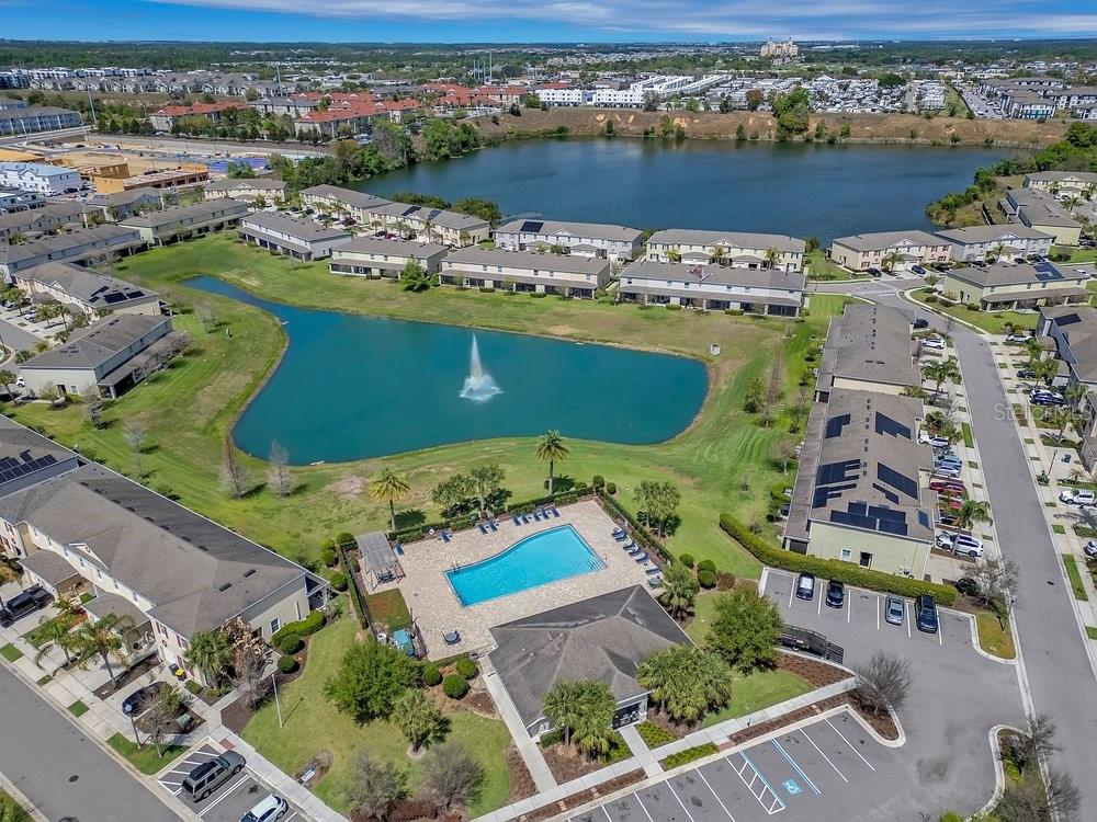 LAKE BLUFF/TOWN CENTER EAST-PH - Residential