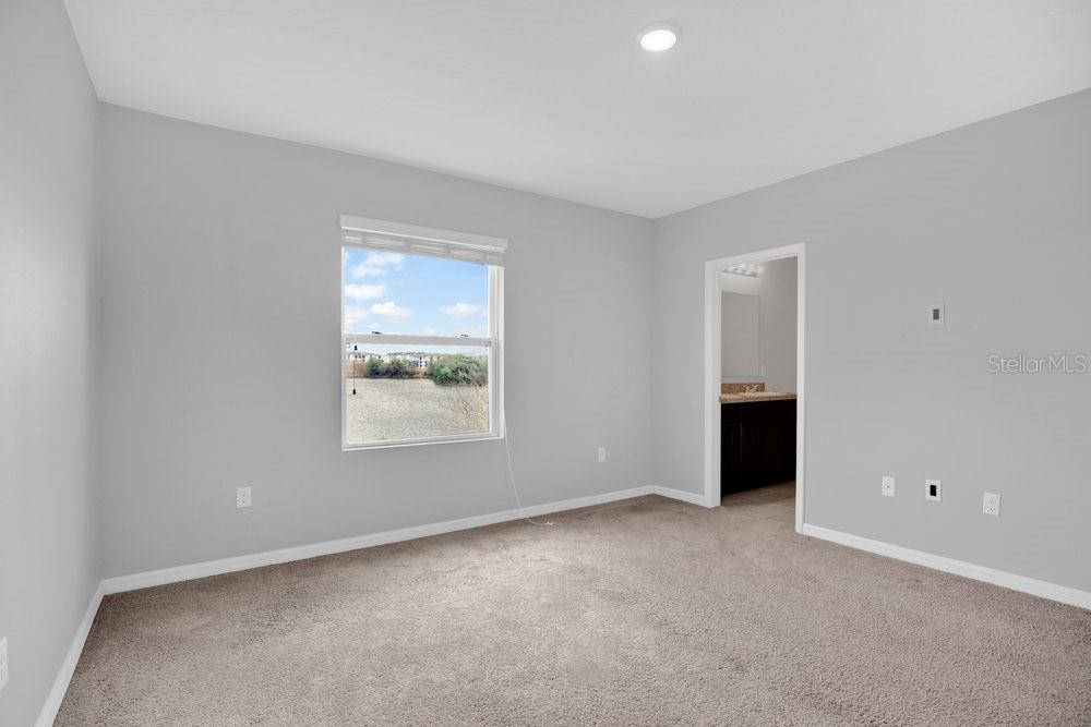 LAKE BLUFF/TOWN CENTER EAST-PH - Residential