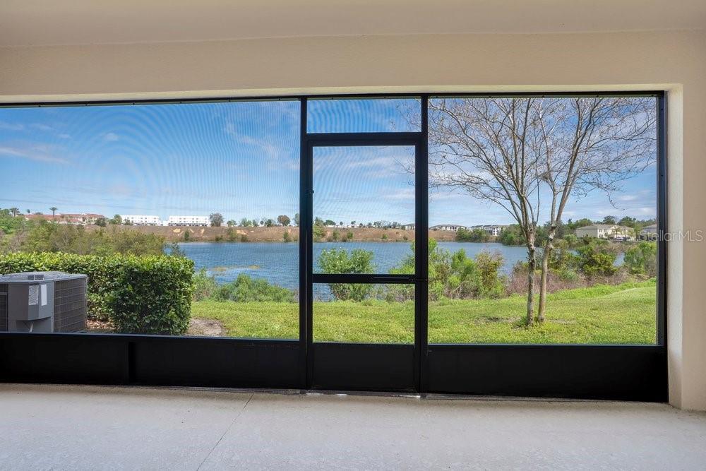 LAKE BLUFF/TOWN CENTER EAST-PH - Residential