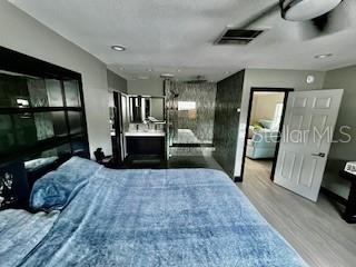 SOUTH VENICE - Residential