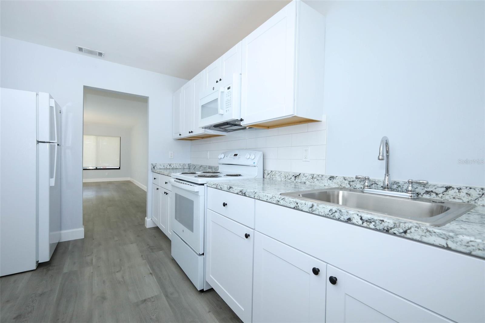 LEG UNIT 102S HIDDEN RIDGE CONDO ORB 1357 PG 625 - Residential