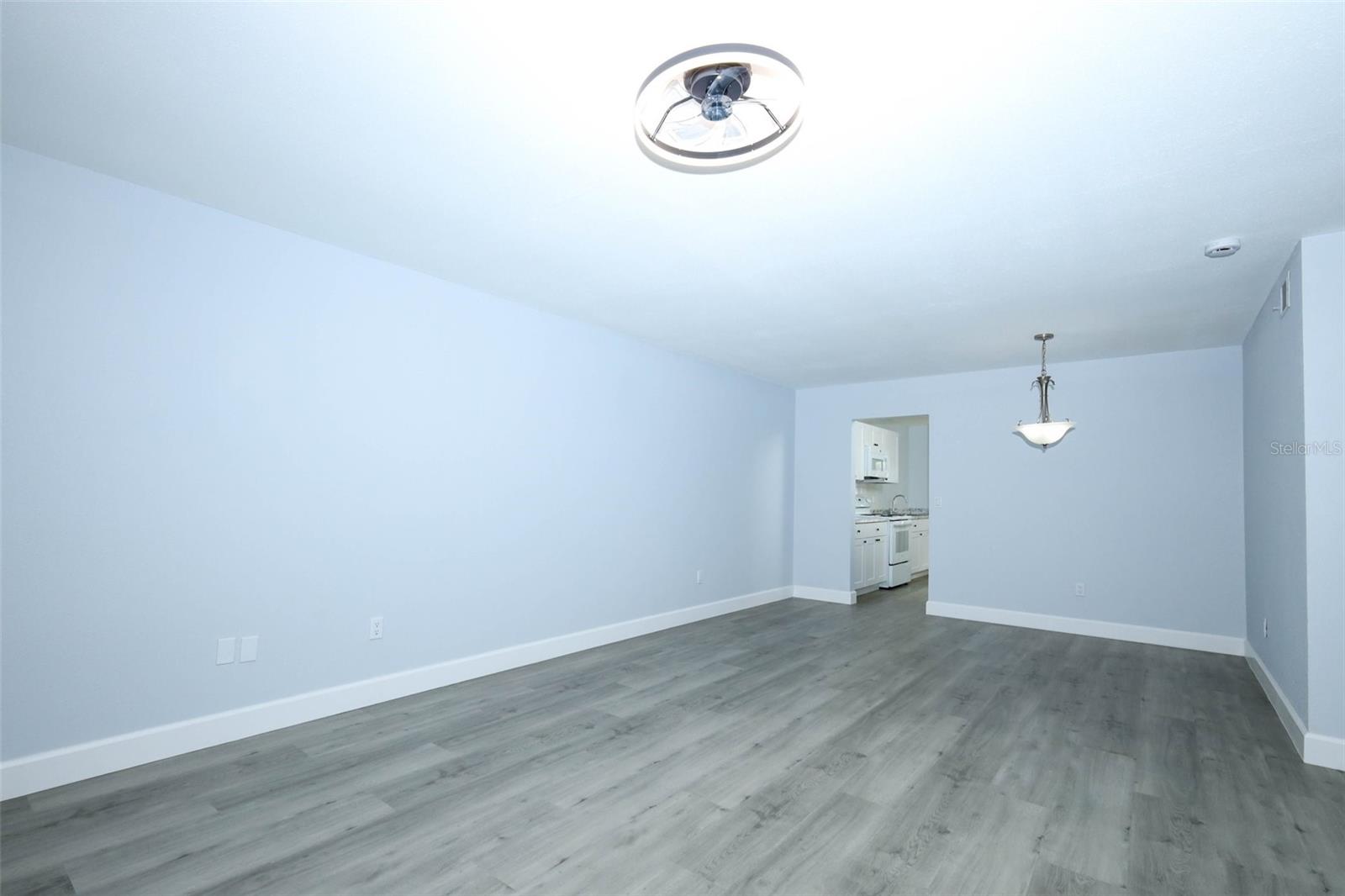 LEG UNIT 102S HIDDEN RIDGE CONDO ORB 1357 PG 625 - Residential