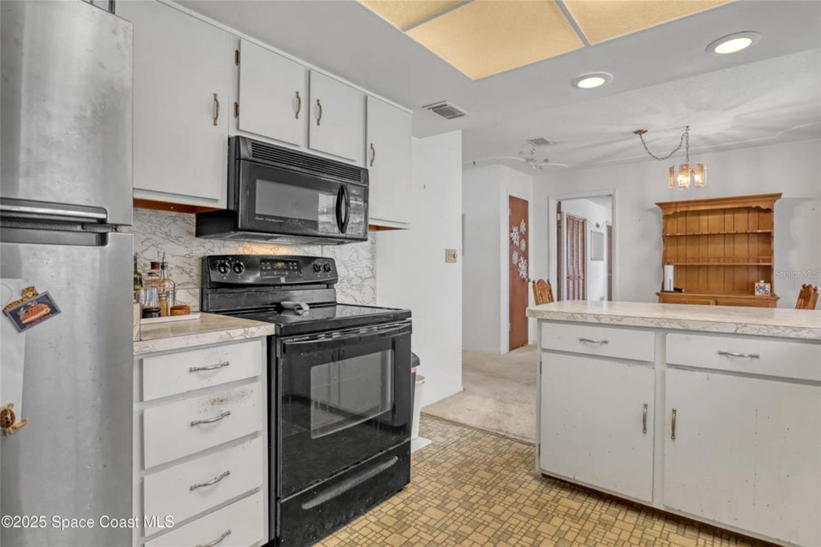 WHISPERING LAKES SEC 03 PT 01 - Residential