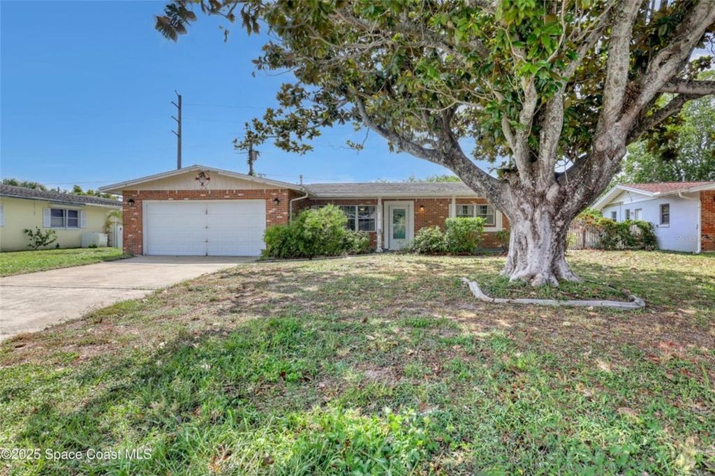 Photo of 4310 Elliot Avenue, Titusville, FL 32780 (MLS # O6354893)