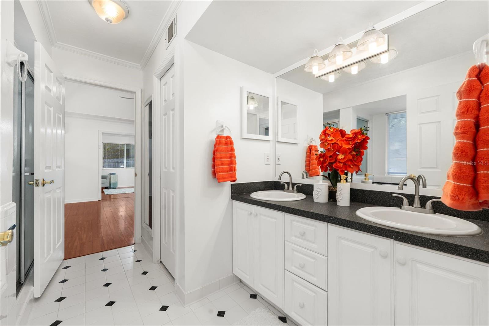 THE RETREAT FLETCHERS MILL - Residential