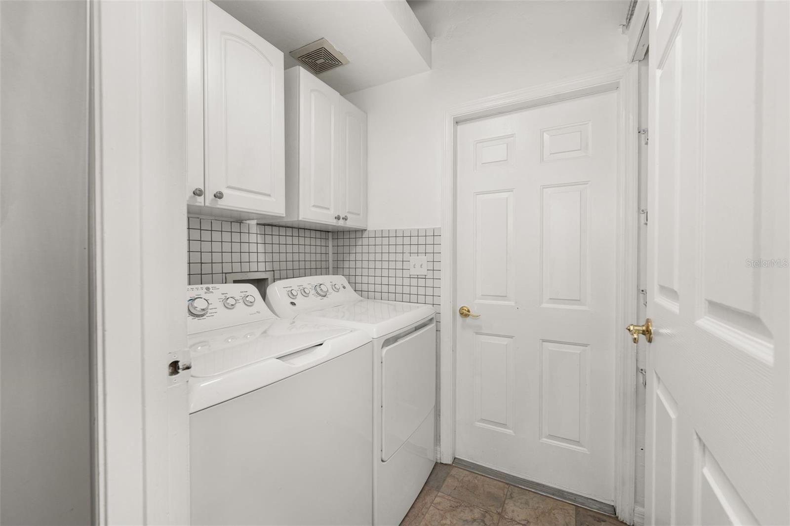 THE RETREAT FLETCHERS MILL - Residential