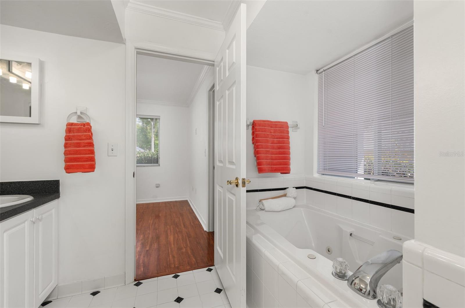 THE RETREAT FLETCHERS MILL - Residential