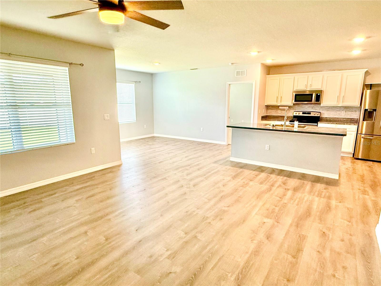 LAKESIDE LNDGS PH 3 - Residential