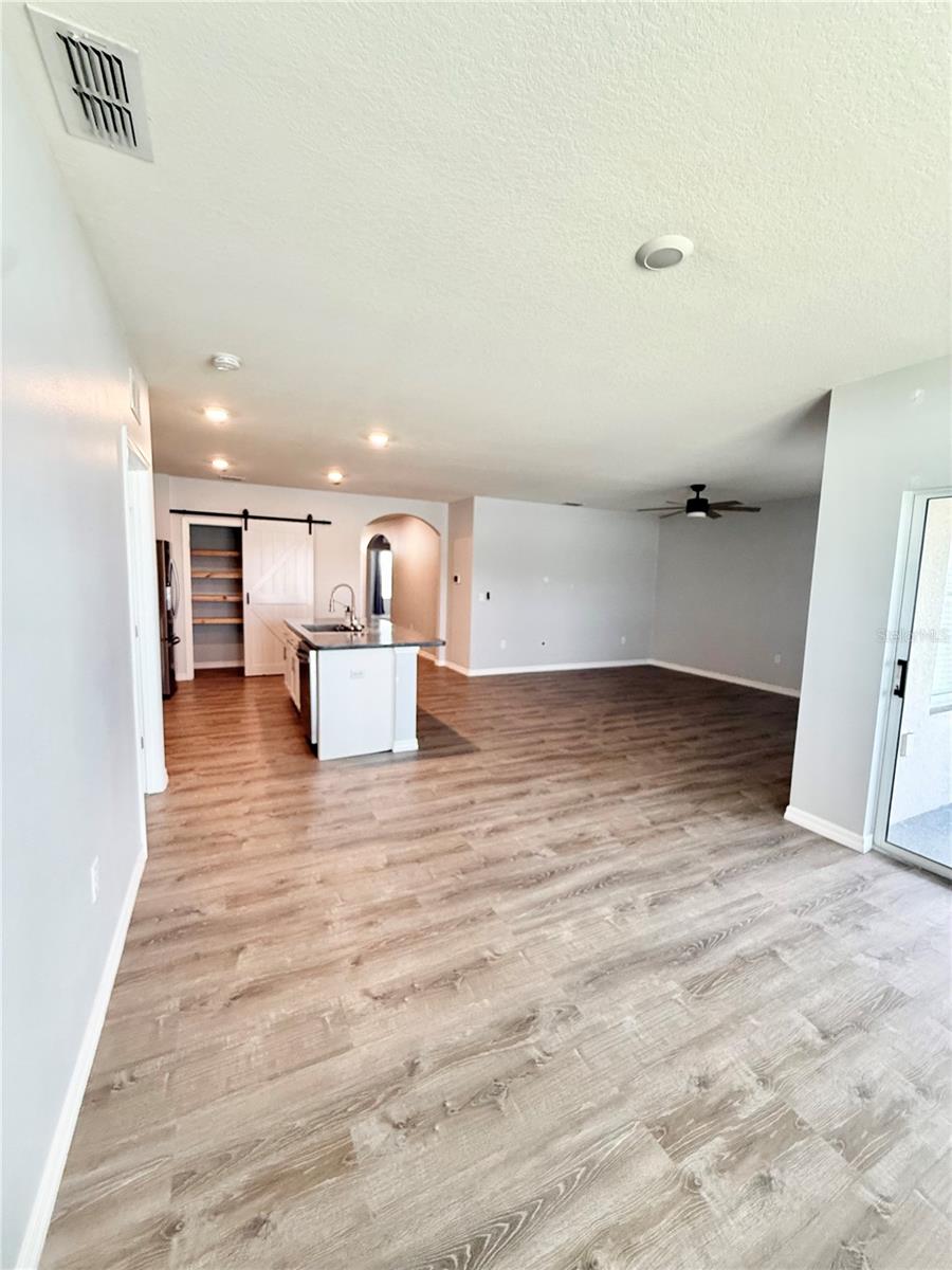 LAKESIDE LNDGS PH 3 - Residential