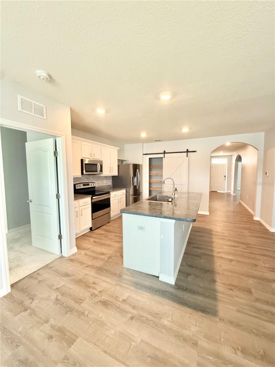 LAKESIDE LNDGS PH 3 - Residential