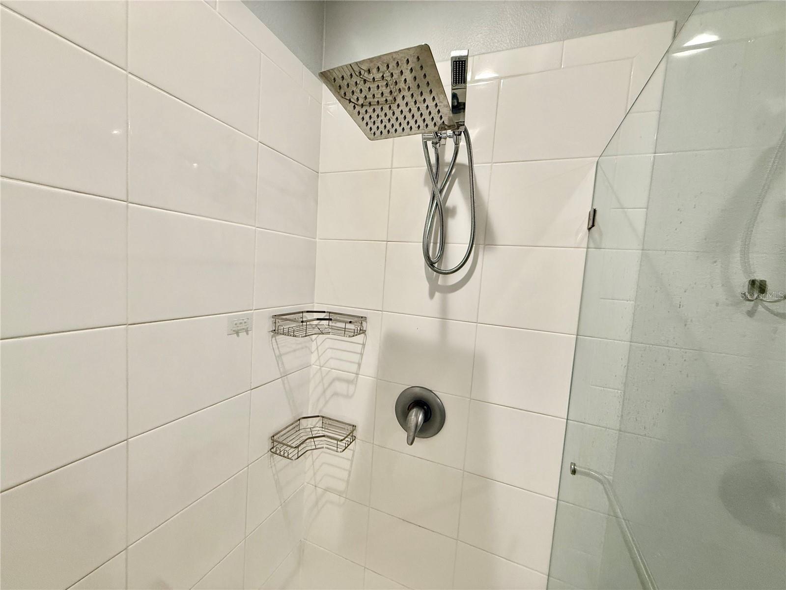 LAKESIDE LNDGS PH 3 - Residential