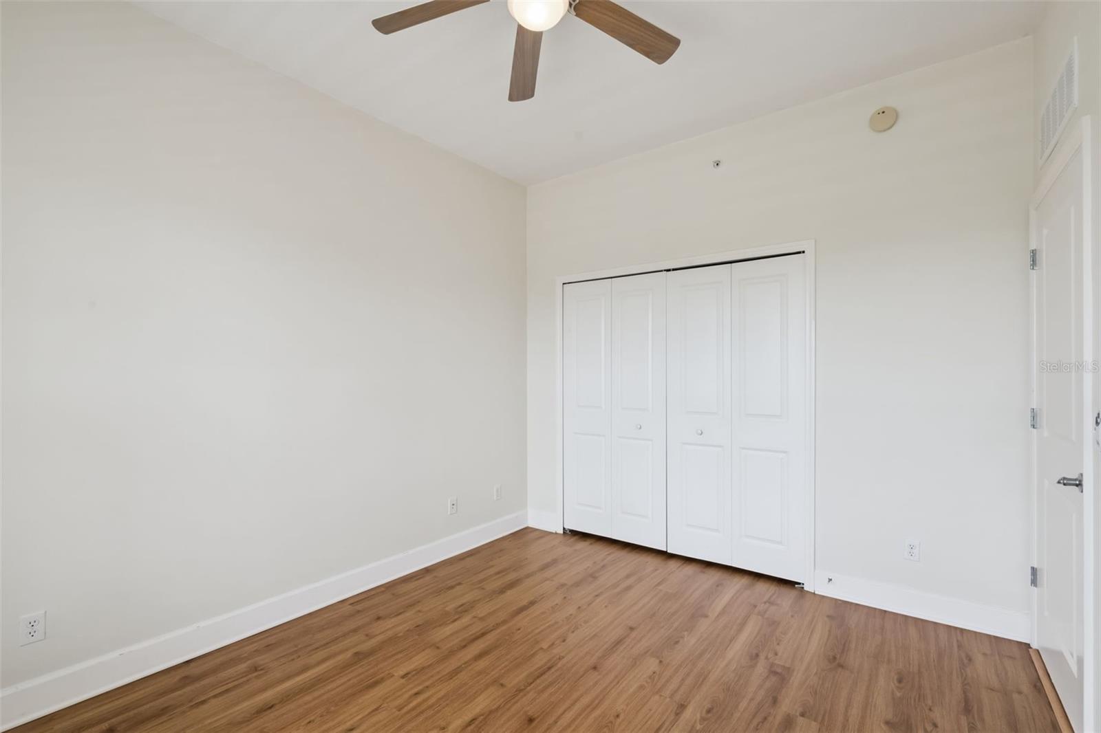 ARTISAN CLUB CONDO P2 - Residential