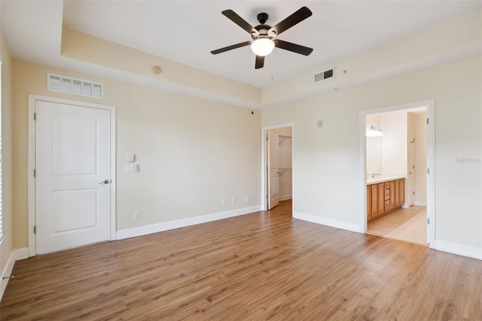 ARTISAN CLUB CONDO P2 - Residential