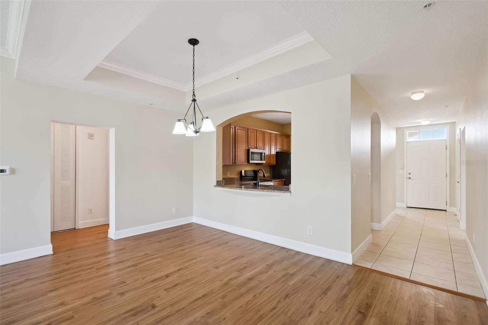 ARTISAN CLUB CONDO P2 - Residential