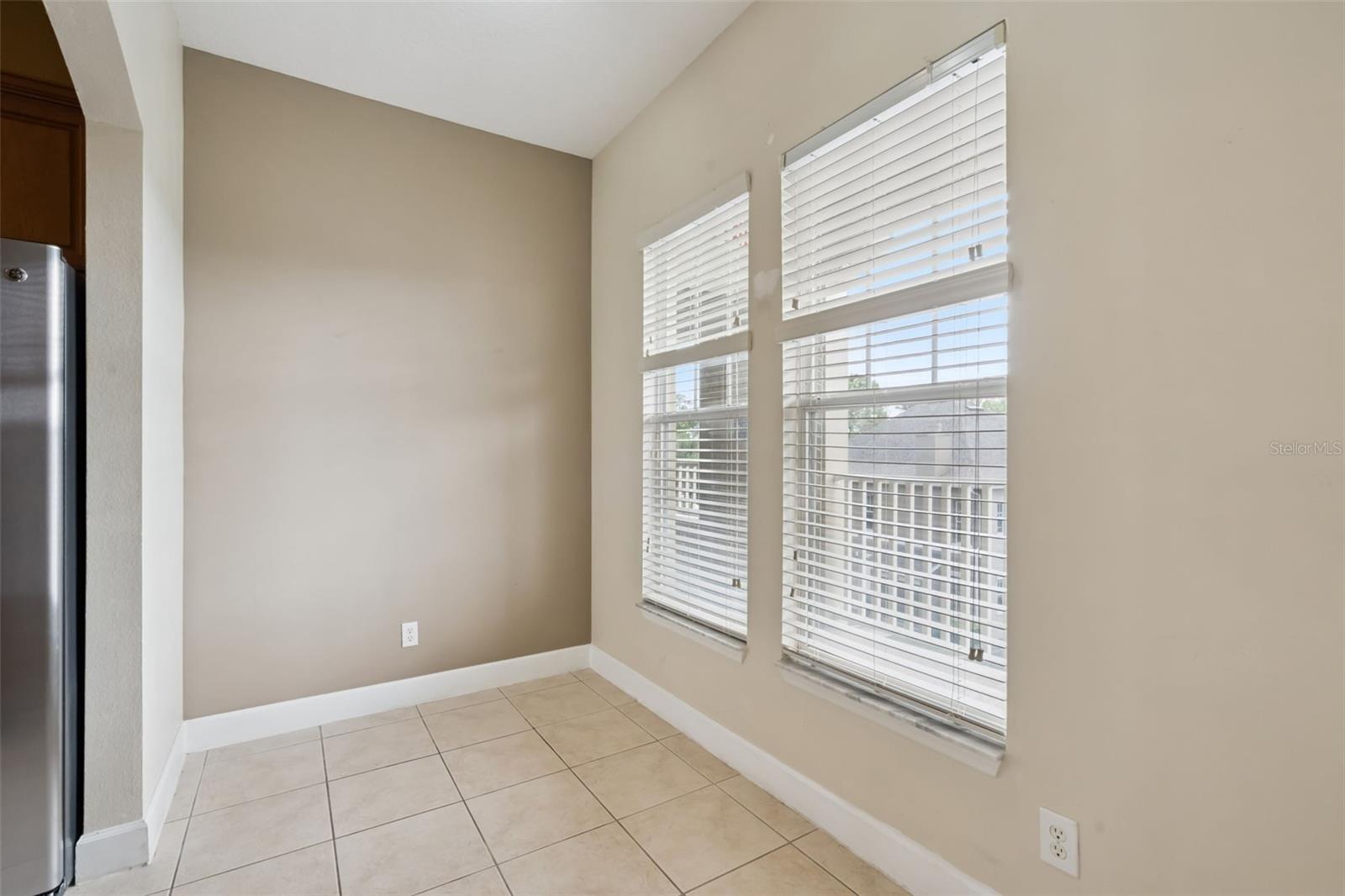 ARTISAN CLUB CONDO P2 - Residential